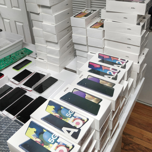 Bán buôn điện thoại di động điện thoại thông minh A7 2018 EU phiên bản kép Sim gốc mở khóa điện thoại di động Android A01 <span class=keywords><strong>A8</strong></span> A10 A12 - Product Image 2