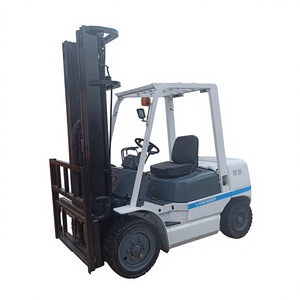 Montacargas Usado TCM de 3.5 Toneladas en Venta, Fabricado en Japón, 3 Etapas, 6 Metros - Product Image 1