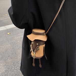 Sac bandoulière Yuzoduke style <span class=keywords><strong>Dracula</strong></span>, super populaire, petit sac pour femme, nouveau, mignon et unique, sac <span class=keywords><strong>de</strong></span> téléphone pour fille, style célébrité internet - Product Image 1