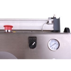 Semi-automatic High Accuracy Liquid Filling Machine Self-fluid Water Juice Beverage Quantitative Filling Machine - Product Image 3