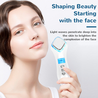 Nouvel appareil de beauté portable chaud/froid 2026 avec écran LCD pour usage domestique, lifting et raffermissement du visage, photo-rajeunissement, étanche