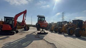 6 tonnes 95% nouvelles pelles sur chenilles hydrauliques Doosan DX60 60-9C d'occasion prêtes à être expédiées - Product Image 2