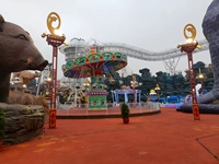 Manège populaire pour adultes : chaise volante électrique rotative pour parc d'attractions