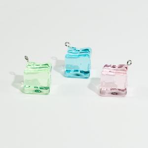 WOWEI liontin Resin kubus es transparan, gantungan kunci Aksesori Perhiasan mode pesona es geometris 3D mengambang - Product Image 5
