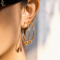 Anting J&D Geometric Multi Hoop Huggie Dua Warna Emas Perak Berlapis Baja Tahan Karat Modern Minimalis Dapat Ditumpuk Perhiasan Telinga
