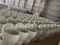 Toilette électrique intelligente moderne avec télécommande, nettoyage automatique, fonction de chauffage du siège et du sangle