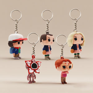 Lindo Llavero con Figura <span class=keywords><strong>de</strong></span> Personaje <span class=keywords><strong>de</strong></span> Programa <span class=keywords><strong>de</strong></span> Ciencia Ficción <span class=keywords><strong>de</strong></span> <span class=keywords><strong>los</strong></span> <span class=keywords><strong>80</strong></span>, Inspirado en Niños Psíquicos, Juguete Coleccionable, Anillo para Llaves, Regalo para Niños y Adultos - Product Image 1