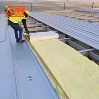 Aislamiento para Techos de Edificios Metálicos Estándar UL723, Rollo de Aislamiento de Lana de Vidrio R2.5 100mm, Manta de Lana de Fibra de Vidrio Ignífuga