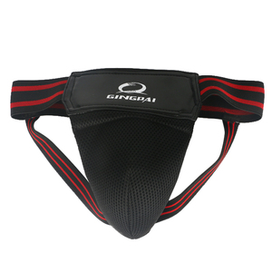 GINGPAI rosso nero adulto maschio MMA sospensorio Sanda Taekwondo Kick Boxing maglia traspirante ingegneria plastica protezione protezione - Product Image 4