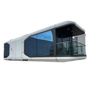 Chambre d'hôtel mobile préfabriquée moderne avec structure en panneaux sandwich et balcon pour le camping et le tourisme en plein air - Product Image 1