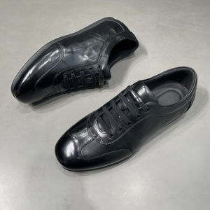 <span class=keywords><strong>Chaussures</strong></span> décontractées <span class=keywords><strong>pour</strong></span> hommes en cuir de vachette souple de première qualité, style de créateur de luxe, confortables, respirantes, à semelle fine et design simple - Product Image 4