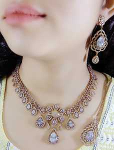 Conjunto de collar AD de calidad premium con acabado en mehendi, joyería AD de lujo, conjunto de collar para fiestas y bodas. - Product Image 2