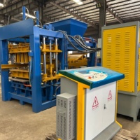 Machine automatique de fabrication de pavés QT8-15 pour produits en béton