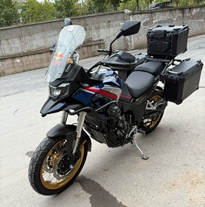 Utilisé pour le Cyclone RX600 2024. 600 cm³. Équipé de systèmes ABS et TCS. Motocyclettes d'aventure d'occasion de haute qualité - Product Image 1