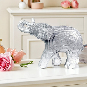 Ornement d'éléphant marchant sculpté en résine époxy artistique avec or saupoudré, modèle animal pour la maison, le porche, le meuble TV ou le bureau - Product Image 3