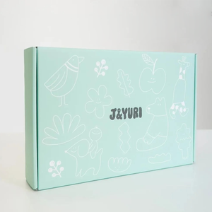Caja <span class=keywords><strong>de</strong></span> Cartón Corrugado Verde <span class=keywords><strong>Pastel</strong></span> con Patrones Florales Impresos en Blanco, Base con Cierre Automático <span class=keywords><strong>para</strong></span> Empaque <span class=keywords><strong>de</strong></span> Productos <span class=keywords><strong>para</strong></span> Bebés y Mamás - Product Image 5