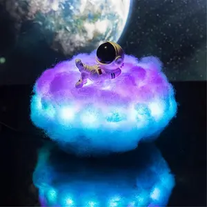 Décoration de chambre d'enfants nouvelle veilleuse créative LED nuage coloré astronaute lampe