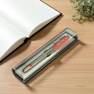Stylo à bille personnalisé Signature Noble Red avec un design métallique élégant pour l'écriture - Product Image 1