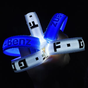 Festival concierto personalizado vibrante brillante luz hasta tela luminosa pulseras promocionales personalizadas pulseras Led para eventos - Product Image 2