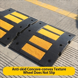 Резиновый лежачий полицейский/ограничитель скорости 500*900*50 мм для снижения скорости на дорогах - Product Image 2