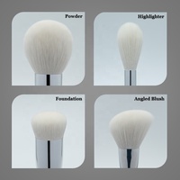 4PC Kit de pinceaux de maquillage professionnels à manche en bois gris foncé Mimic Natural Hair Powder Foundation Blush Brush Set
