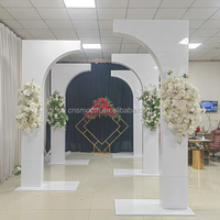 Nouvelles décorations de scène de mariage SMS : support de lustre en métal blanc, support de cadre semi-circulaire pour décoration d'arche de mariage en intérieur