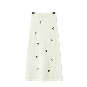 Jupe en tricot pour femme, longueur cheville, avec broderie, design minimaliste, polyester, coupe droite, taille normale, toutes saisons - Product Image 1