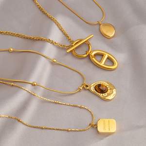 Mode Gold Edelstahl Halskette Kollektion verblasst nie Licht Luxus vielseitige Schlüsselbein Kette Großhandel für Frauen - Product Image 4