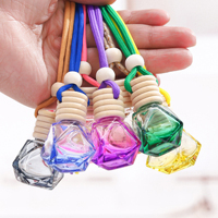 Vente en gros de flacons diffuseurs de parfum pour voiture colorés de 8 ml, flacons en verre avec couvercle en bois