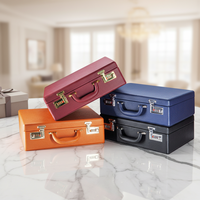 Valise à bijoux en cuir PU simple à logo personnalisé, 2 à 4 couches, grande capacité, boîte en MDF avec doublure en faux daim pour les voyages