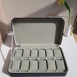 Scatole e custodie per orologi da 12 personaggi - Product Image 1