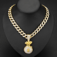 Collier pendentif pour petit portefeuille unisexe en alliage plaqué or style hip-hop Chaînes de mode principales en forme de griffe serti de perles