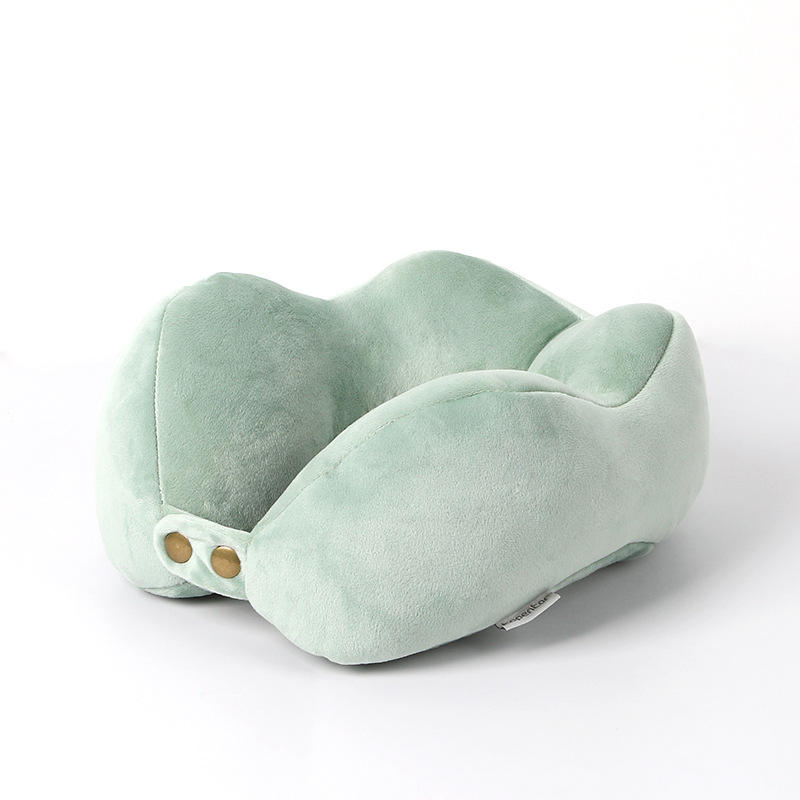 สีเขียวอ่อน