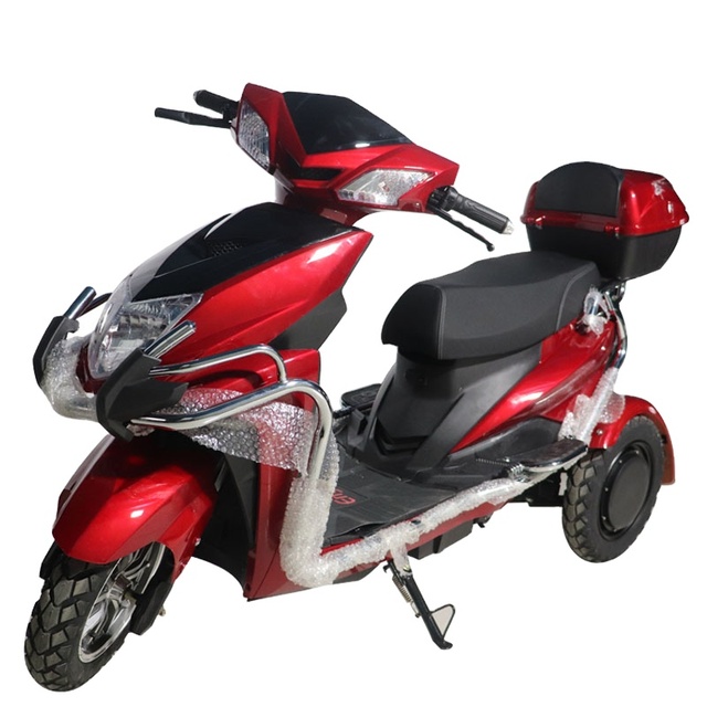 Engtine Chinese 3 Wheels Adults 650w Scooters Electric Tricycles E Motos Scooters