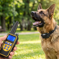 Système d'entraînement à distance pour chien 4-en-1 avec choc, vibration, son et LED, 1 télécommande, 3 colliers
