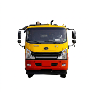 SINOTRUK M3 4x2 Camión cisterna de miel 3900/4200 mm de distancia entre ejes Weichai 220HP Tanques de agua laterales 12-15 CBM Opción de accionamiento con bomba de vacío dual Exportación - Product Image 1