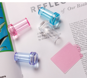 Tampon à ongles en silicone transparent de 2,3 cm, tampon à manucure française élastique avec grattoir, outil précis pour le nail art, pour les designs DIY et de salon - Product Image 1