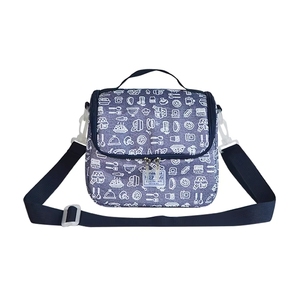 กระเป๋าเก็บความเย็นผ้าใบแบบมีฉนวนกันความร้อนของเวียดนาม แบบกำหนดเอง สำหรับส่งอาหารแบบเร็ว แพ็คเกจสำหรับเด็กผู้หญิงไปโรงเรียน - Product Image 4