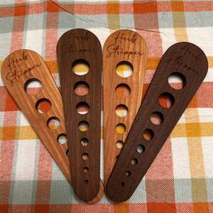 Coupe-légumes manuel multi-trous Chainlink écologique en pin pour la cuisine à domicile - Product Image 5