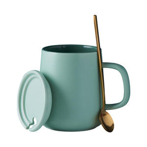 Mug en céramique nordique coloré et créatif avec couvercle et cuillère, ensemble de deux pièces, grande capacité, tasse à café, cadeau pour les fêtes - Product Image 2