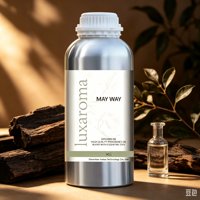 Huile essentielle d'agarwood de haute pureté, essence de parfum industrielle, matière première pour les cosmétiques et les soins personnels