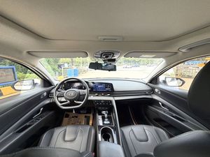 Hyundai Elantra Sedán 2021 2022 <span class=keywords><strong>2023</strong></span> 1.5L CVT LUX Premium Automático - Product Image 3