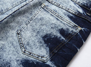 高品質 メンズ スリムフィット ジーンズ ヴィンテージ ヒップホップスタイル ジッパー装飾 ウォッシュ加工 ストレート ペンシルパンツ 織り込みプリント ウオモ ストリートウェア - Product Image 4