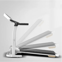Nouveau modèle de tapis roulant abordable pour la maison avec guidon, machine à courir inclinable avec porte-bouteille pour l'exercice et la perte de poids