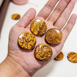Venta al por Mayor de Tallados de Cristal de Alta Calidad con Signos del Zodiaco, Artesanía de Cristal, <span class=keywords><strong>Piedra</strong></span> de Ojo de Tigre, Doce Constelaciones, Regalos de Decoración para el Hogar - Product Image 1