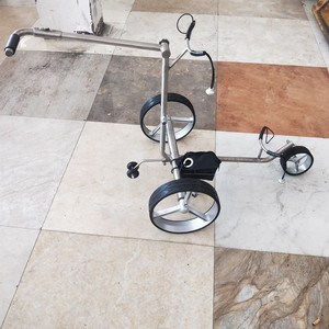 Carrito de Golf de Titanio con Control Remoto, Motor Tubular y Batería de Litio - Product Image 4