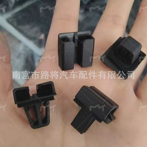 คลิปหนีบไฟท้ายรถยนต์ Volkswagen รุ่น 3GB945246 ทำจากไนลอน สำหรับรถยนต์ Lamando ID6 Passat Touran Golf Range Rover ใช้สำหรับเปลี่ยนหรือซ่อมแซม - Product Image 2