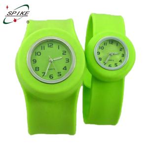 다른 색상 실리콘 여름 프로모션 스냅 시계 패션 핫 시계 - Product Image 4