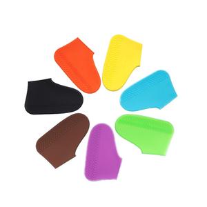 Couvre-chaussures de pluie en silicone réutilisables imperméables, antidérapants, coupe-vent, légers, pliables, lavables, protection extérieure pour femmes et hommes - Product Image 1