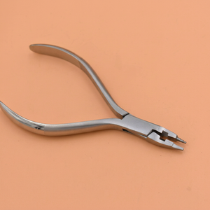 Pince à former des boucles Vitra Instruments VI812 avec coupe-fil intégré, manuelle, robuste, en acier inoxydable, pour orthodontie - Product Image 1